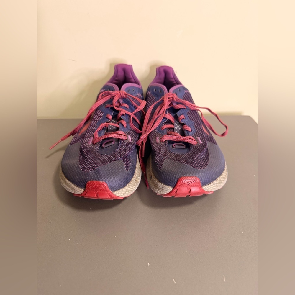 Womenโs Altra Timp Trail Running Shoes - Picture 2 of 7